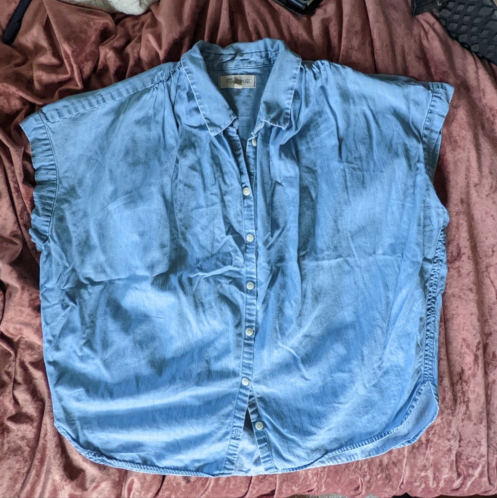 Madewell chambray short sleeve button down